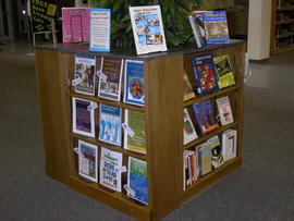 Book display cube